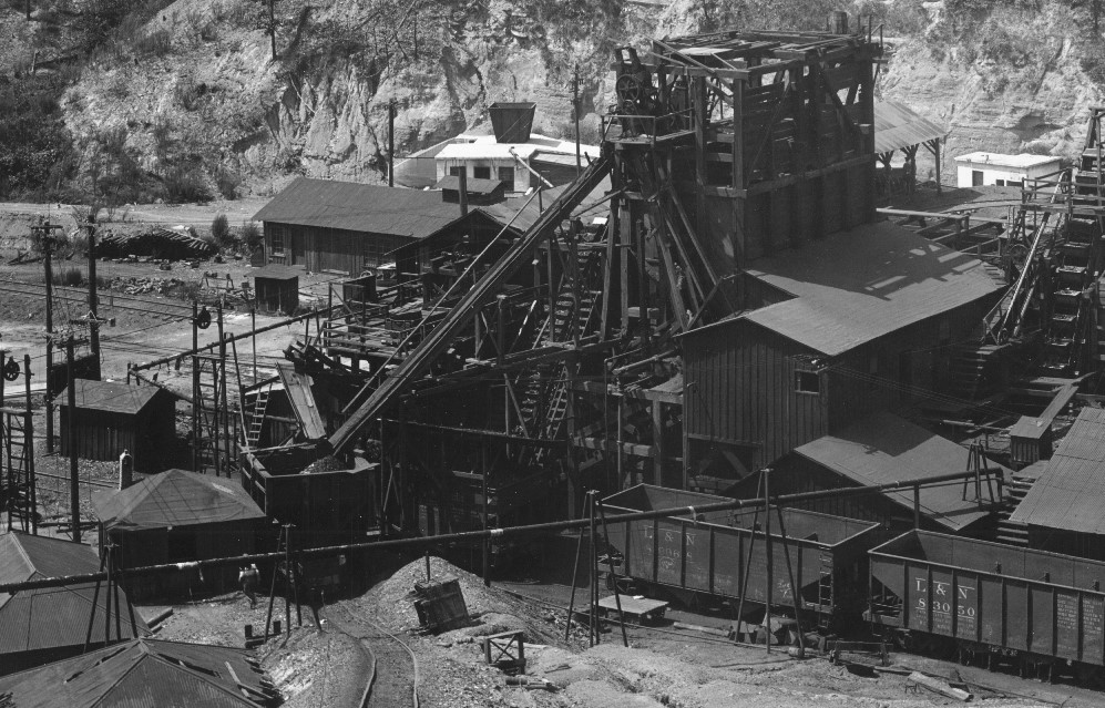 newcastle-coal-mines